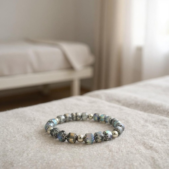 Hand Crafted Jewelry - Hand Crafted Silver Cathedral Bead Stretch Bracelet